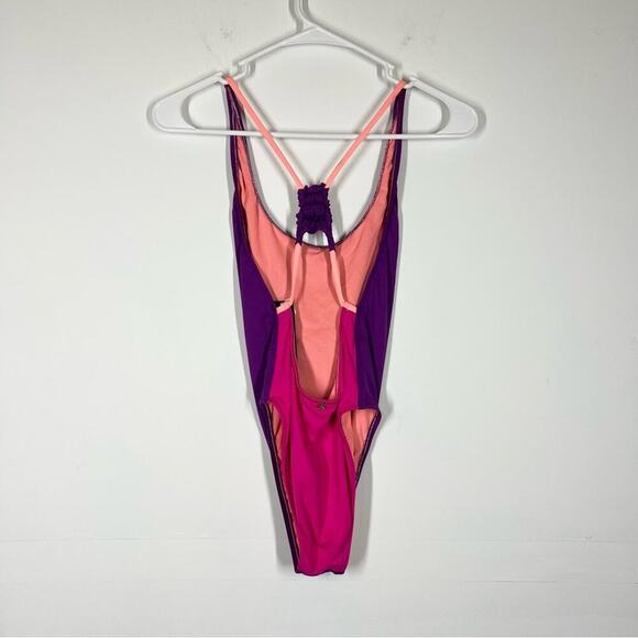 Flaw NWT B. Swim The Boss One Piece Swimsuit Size XS - Picture 3 of 12